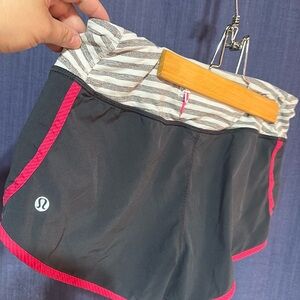 lululemon athletica Women's Black and Pink Shorts